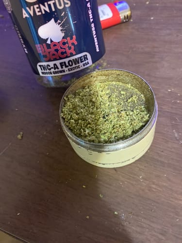 Customer photo review of AVENTUS8 THC-A Flower Sugar Drop Kush 10g