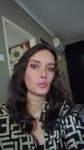 Customer photo review of COSTIQ® LONG LASTING LIP PLUMPER