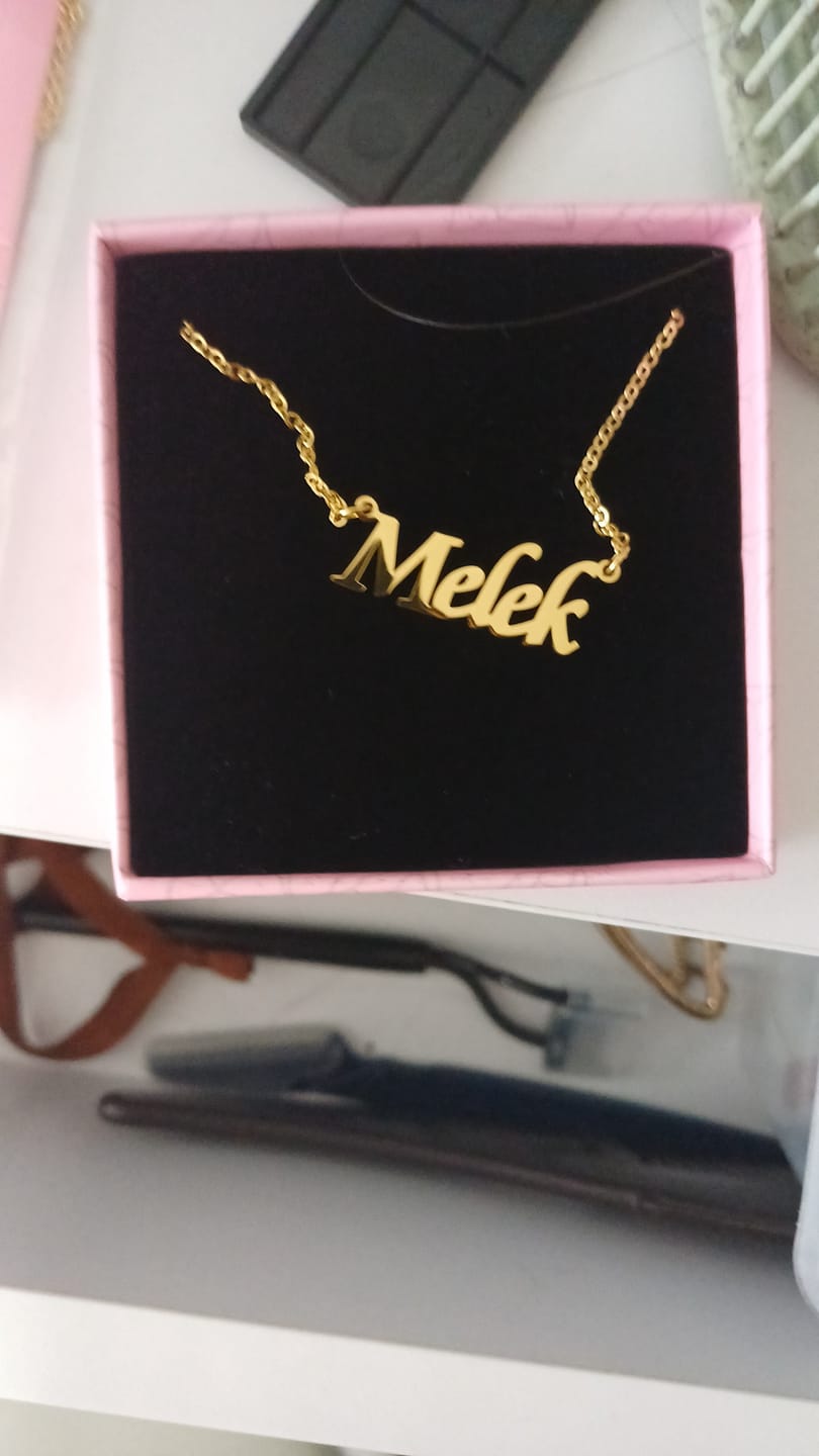 Customer photo review of Namenskette Waagerecht | 18K vergoldet