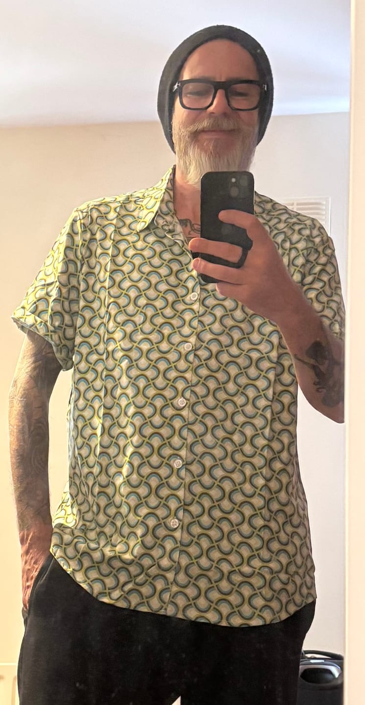 Customer photo review of Men's Green Cool Summer Beach Short Sleeve Shirt