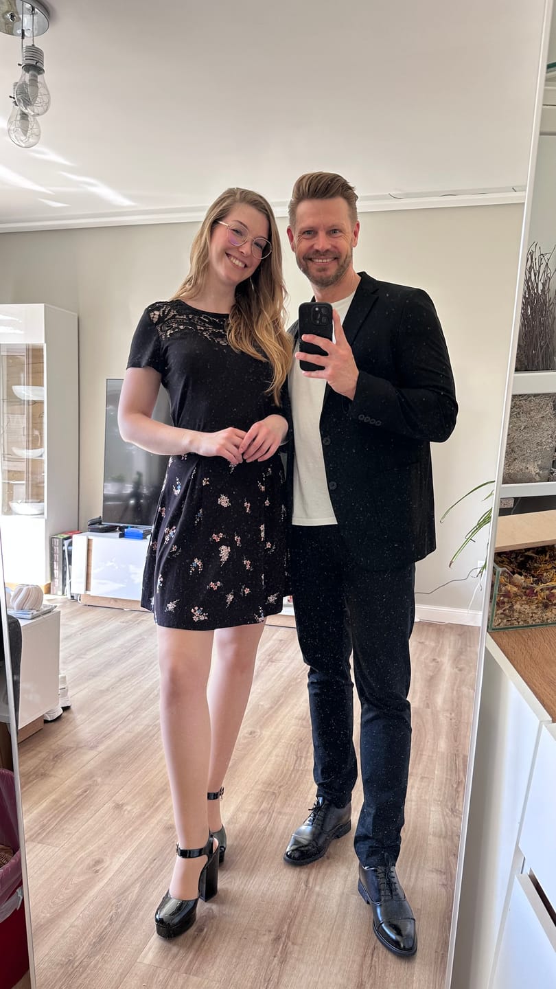 Customer photo review of ELEVATESHOES WHITE CASUAL