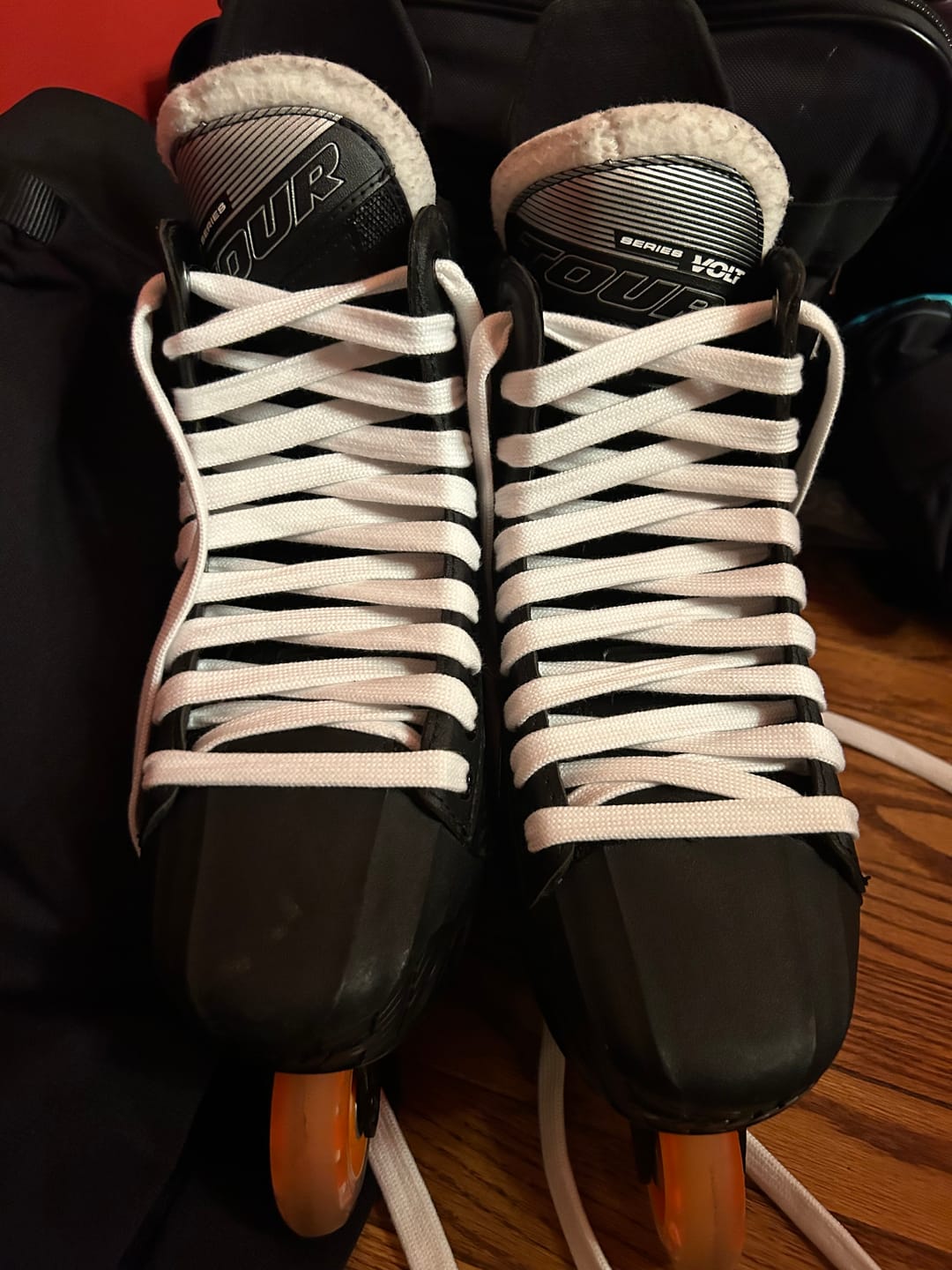 Customer photo review of WHITE NON-WAXED HOCKEY REFEREE LACES