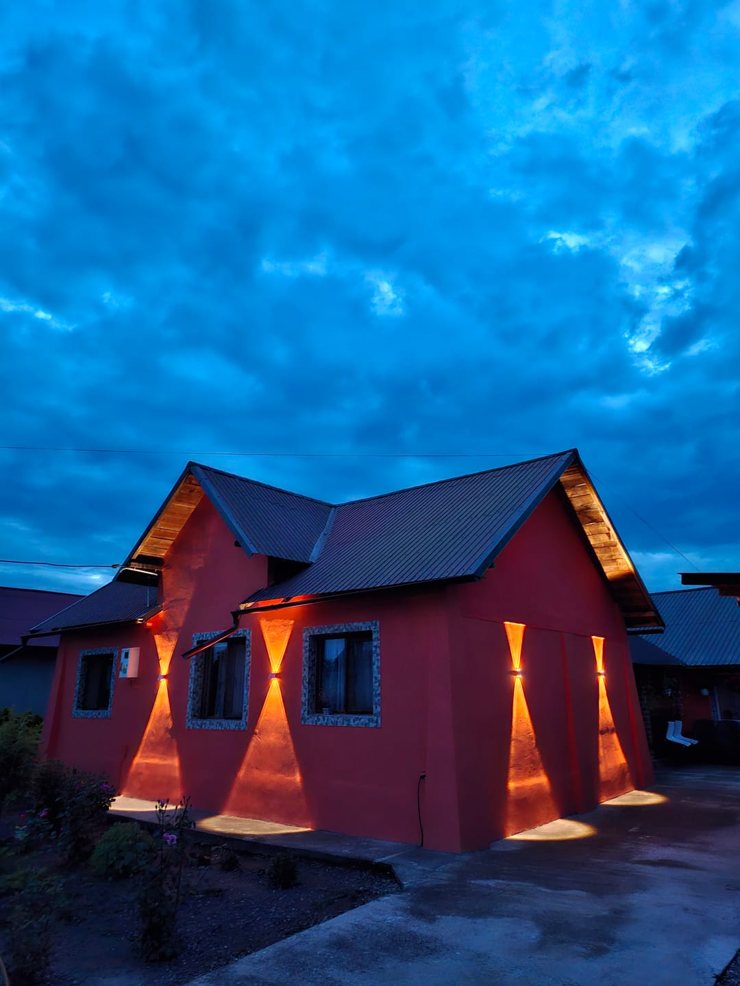Customer photo review of Aplica LED Exterior Trio 4W Solara
