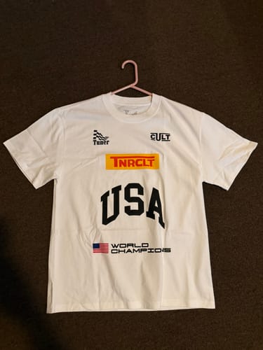 Customer photo review of TEAM USA OVERSIZED BOX TEE