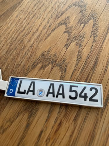 Customer photo review of Kennzeichen Schlüsselanhänger Mini Nummernschild Metall