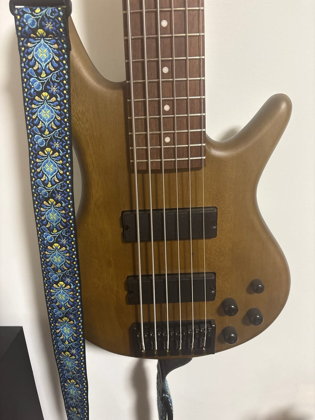 Customer photo review of 6 String A Style Bass Bridge