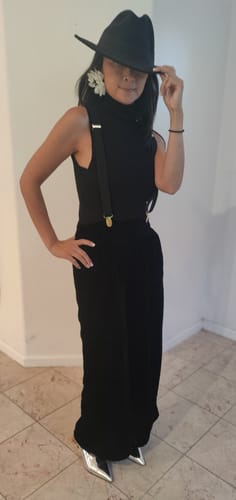Moemoe G. review of Black & Gold Suspenders image 1 out of 1