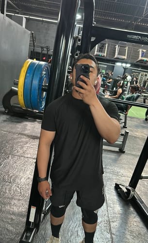Customer photo review of Training Sport Tee - Black