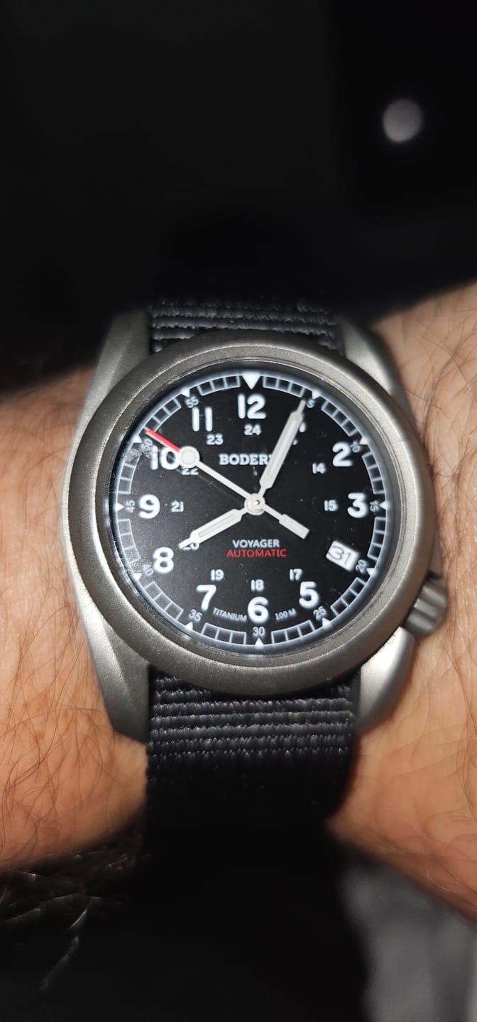 Customer photo review of VOYAGER - 100M Waterproof Titanium Automatic Field Watch | Black-bracelet