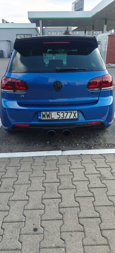 Customer photo review of Volkswagen Carbon Fiber Osir Style Rear Spoiler for Golf MK6