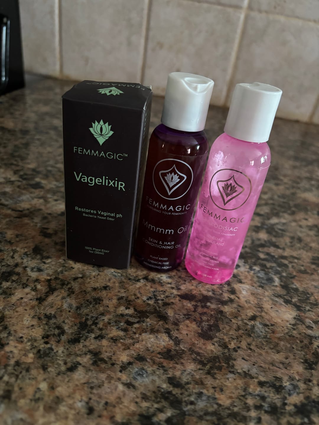 Customer photo review of Mmmm Oil