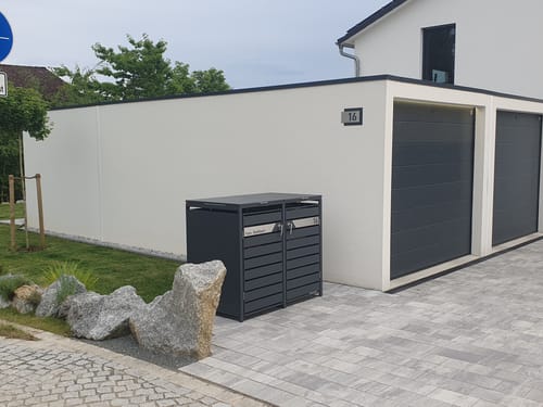 Customer photo review of AlbersDesign Mülltonnenbox MB6 Anthrazit (RAL7016) personalisiert mit Edelstahl-Schildern