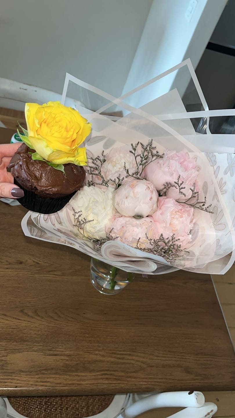 Customer photo review of Single Chocolate Cupcake