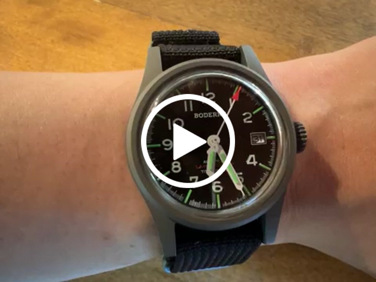 Customer video review of LANDMASTER - 100M Waterproof Titanium Automatic Field Watch | Black