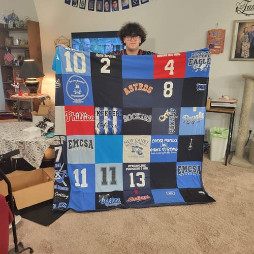 Customer photo review of Project Repat T-Shirt Quilt