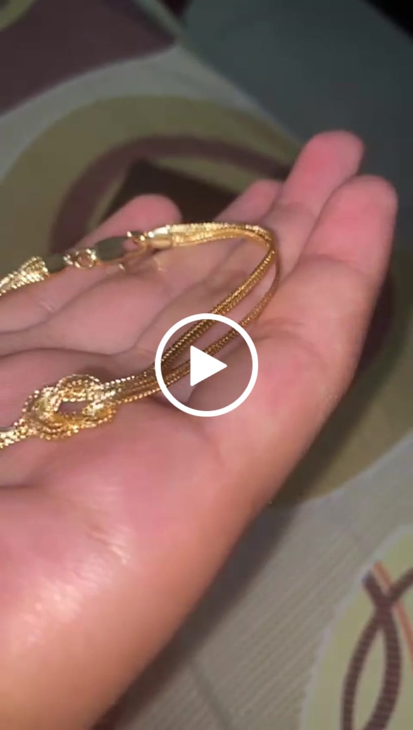 Customer video review of Pulsera Unity en Oro laminado 18k