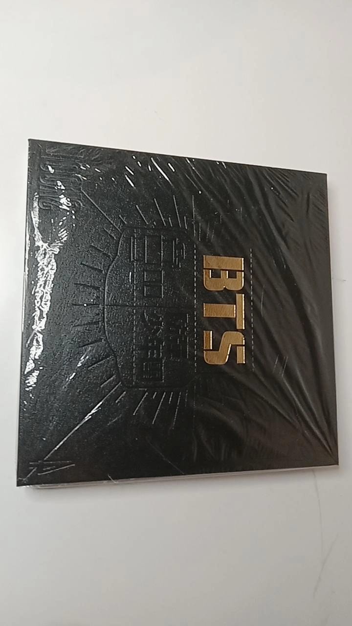 Customer photo review of BTS - 1ST SINGLE ALBUM 2 COOL 4 SKOOL