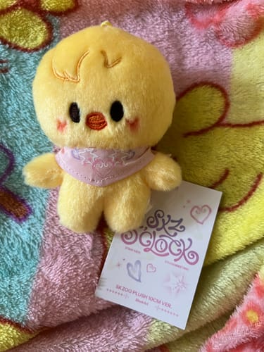 Customer photo review of [PRE-ORDER] [SKZ 5'CLOCK] Stray Kids - SKZOO PLUSH 10CM Ver.