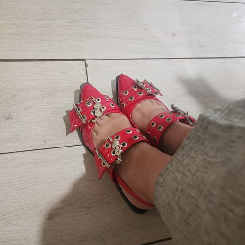 Customer photo review of HK Red Flat