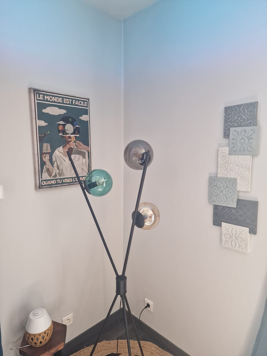 Customer photo review of Le monde est facile quand tu vises l'Univers
