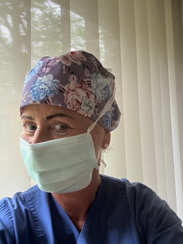 Customer photo review of Komfort OP Haube Glücksblumen