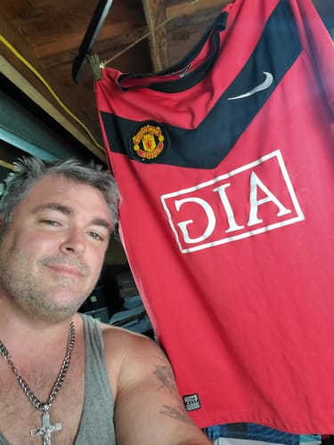 Customer photo review of Wholesale Soccer Jerseys by LB