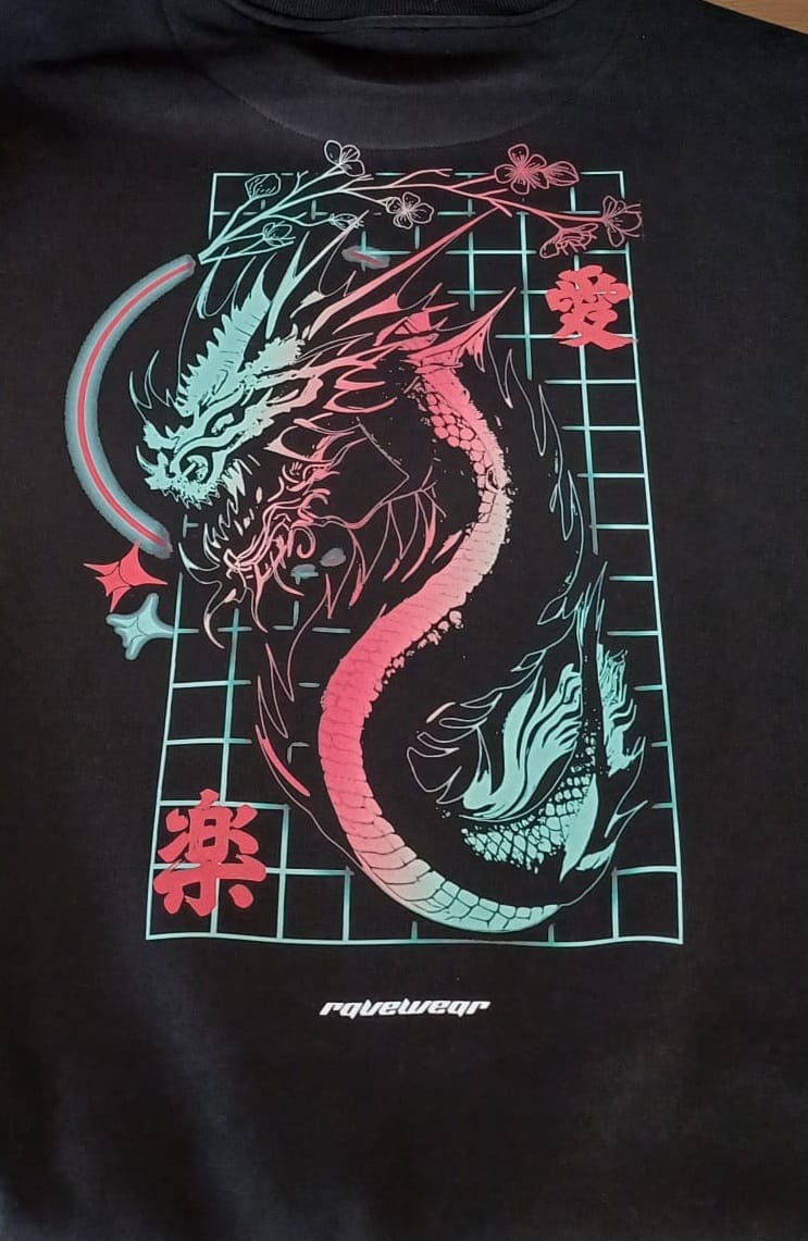 Customer photo review of Techno Dragon Backprint - Herren Oversized Sweatshirt