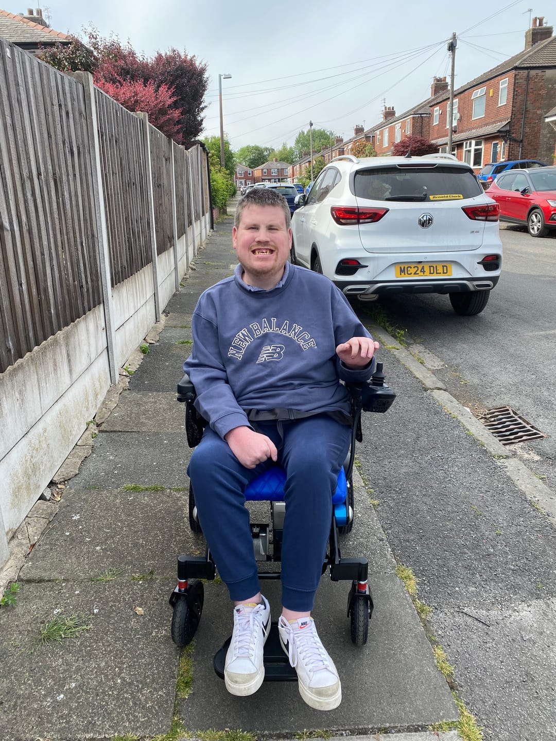 Customer photo review of Folding Lightweight Powerchair | Wide-Seat Freedom Pro ST