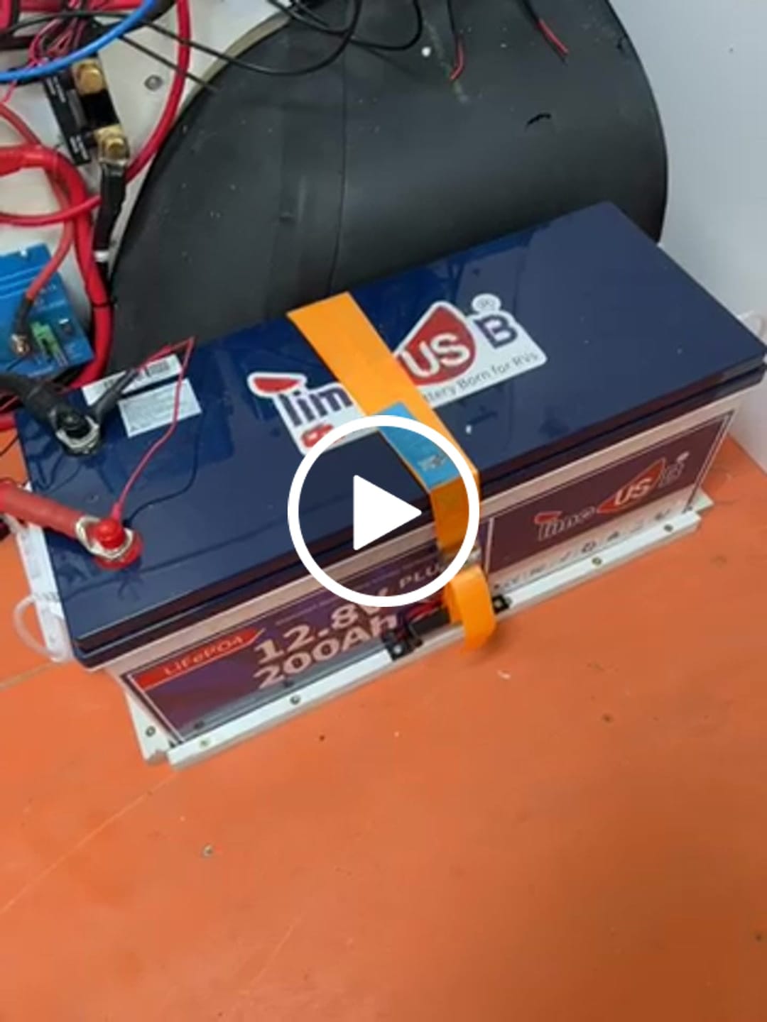 Customer video review of 【🌷Frühlingsverkauf】Timeusb LiFePO4 200Ah Plus 12 Volt Batterie