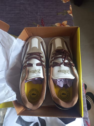 Customer photo review of KNOX Roasted Caramel Men's casual sneaker