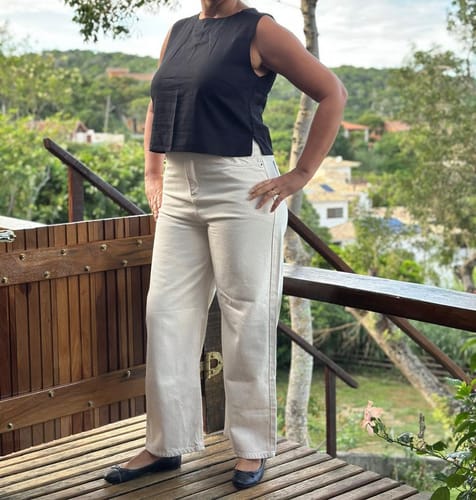 Elisane Nunes Da S. review of Calça Jeans Reta Araçá Bege image 1 out of 4