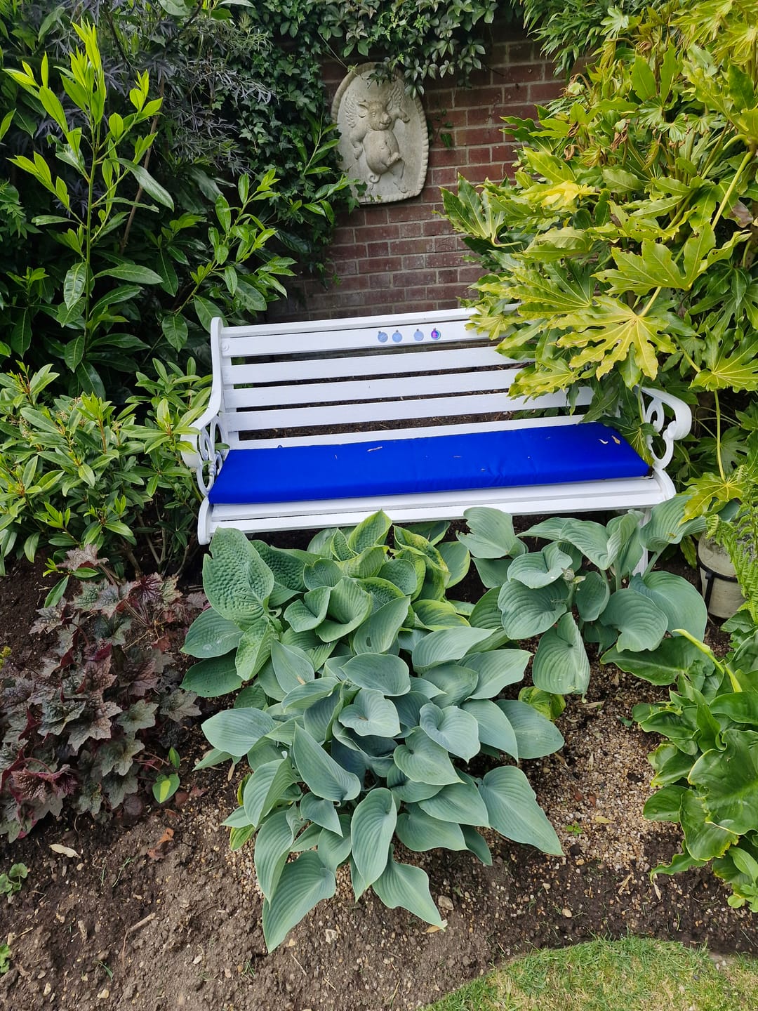 Customer photo review of Water-Resistant Garden 2-Seater Bench Seat Pad Outdoor Furniture Bench Cushions