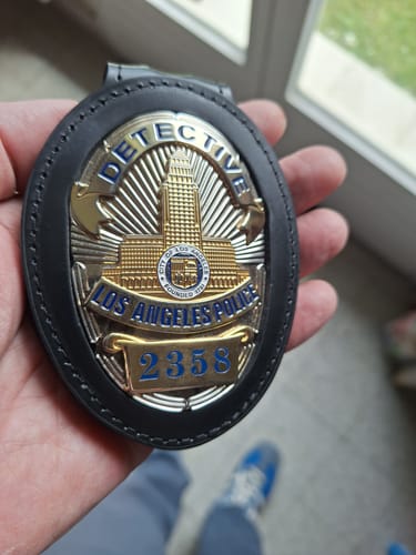 Customer photo review of LAPD Los Angeles Detective Police Badge Replica Movie Props No. 2358/2516