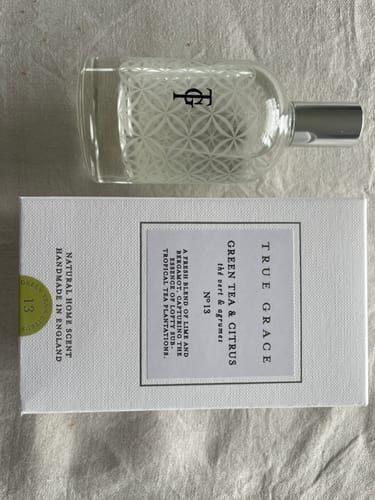 Customer photo review of Green Tea & Citrus Room Spray