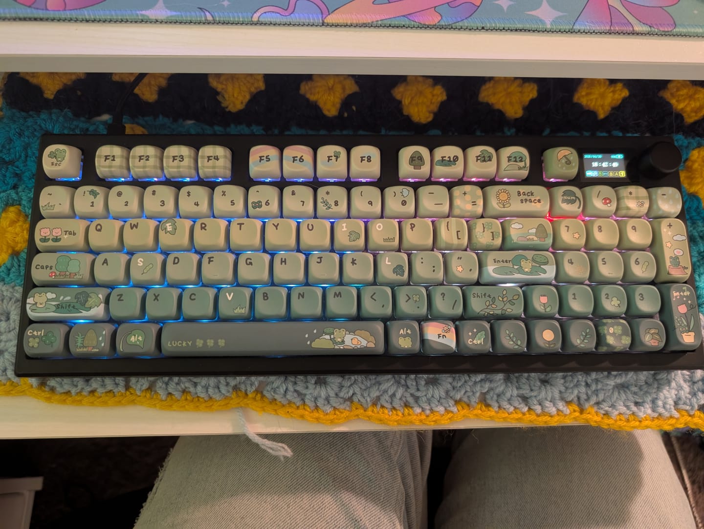 Customer photo review of KiiBOOM X Cosydiaries Rainy Froggy Day Keycap Set