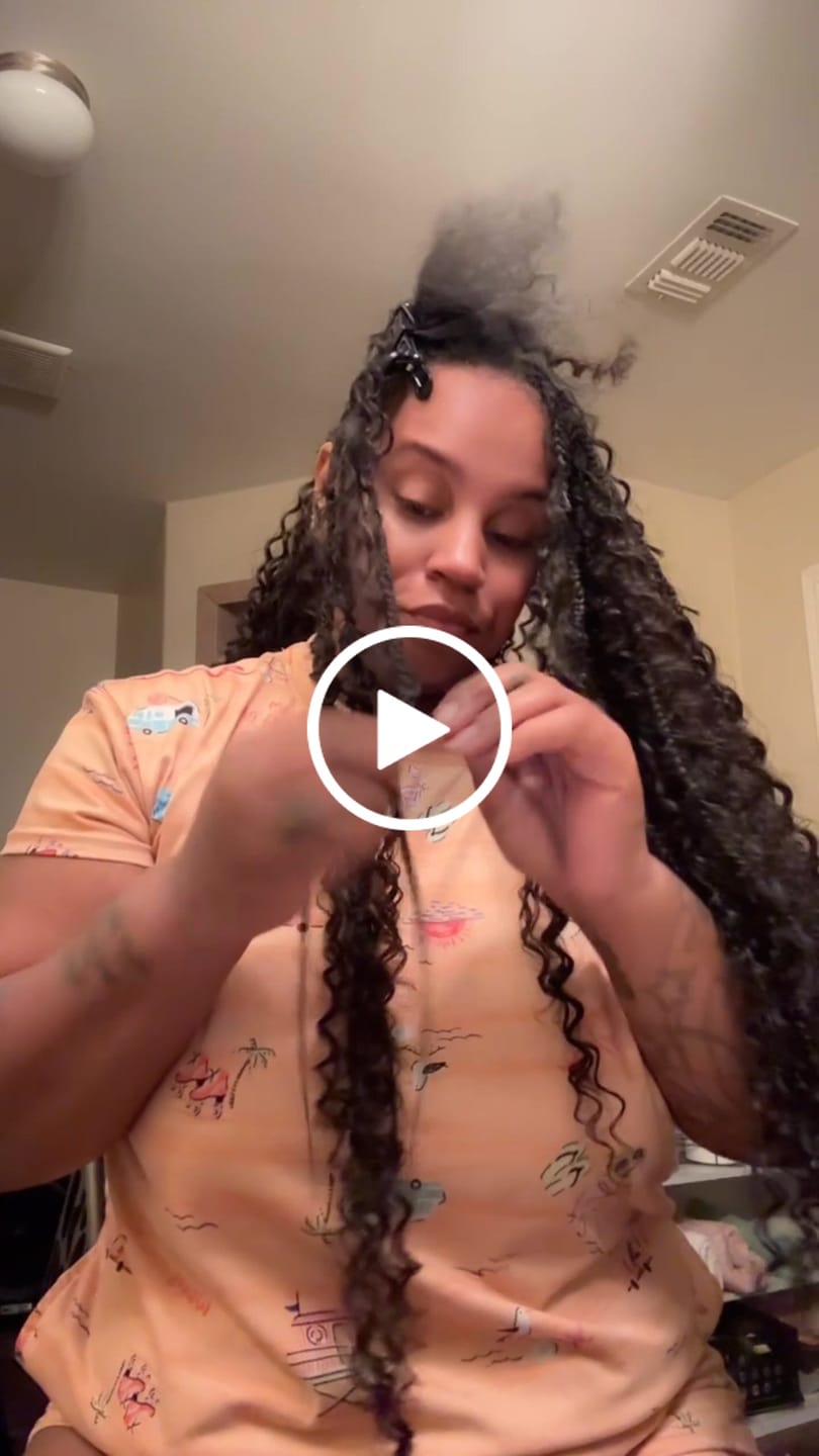 Customer video review of Pre-Divided Double Drawn Burmese Water Wave Human Hair Bulk
