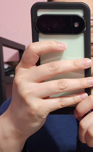 Customer photo review of Oasis Series Waterproof Clear Back Case - Google Pixel 9