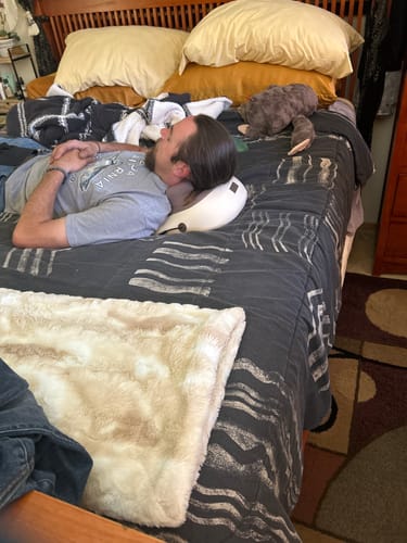 Customer photo review of HiZoo - Pillow Neck & Shoulder Massager