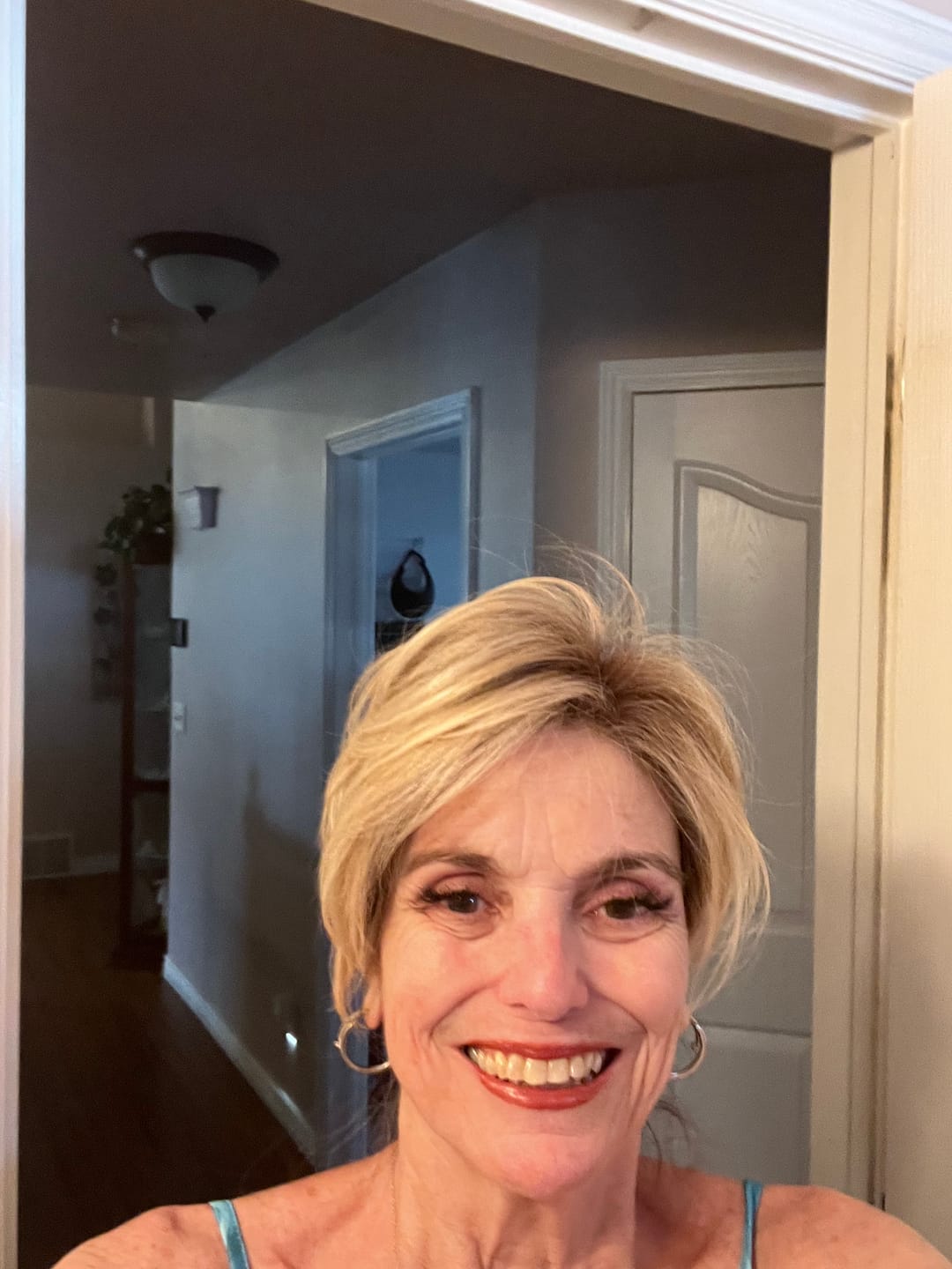 Customer photo review of VANITY FAIRE - Buttermilk Blonde*