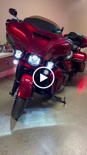 Customer video review of HR3 Velocity Red Sunglo 2016S 5.5" Razor Style Tour Pack Luggage For 14-24 Harley Touring