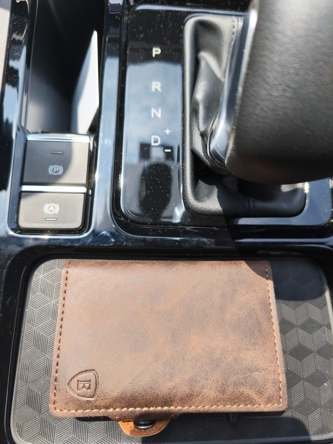 Customer photo review of E-DARK BROWN
