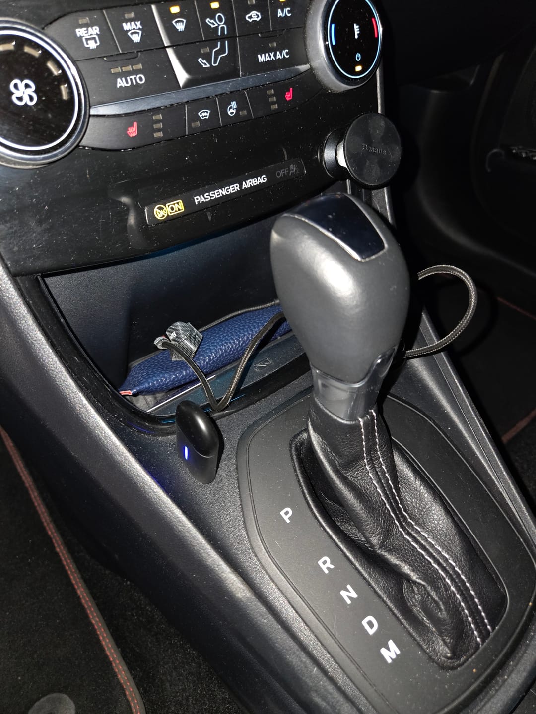 Customer photo review of Mini 2-in-1 Car Dongle