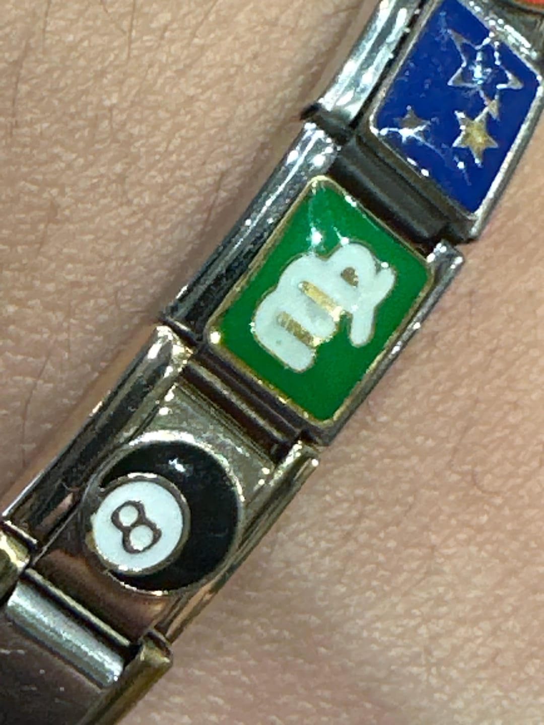 Customer photo review of Charm Signo Zodiacal