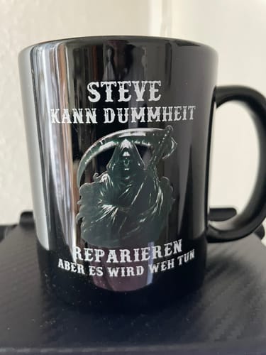 Customer photo review of Dummheit reparieren - Tasse (Personalisiert)