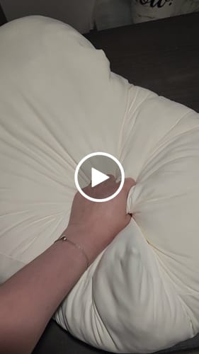 Customer video review of The Marshmalloo Pillow
