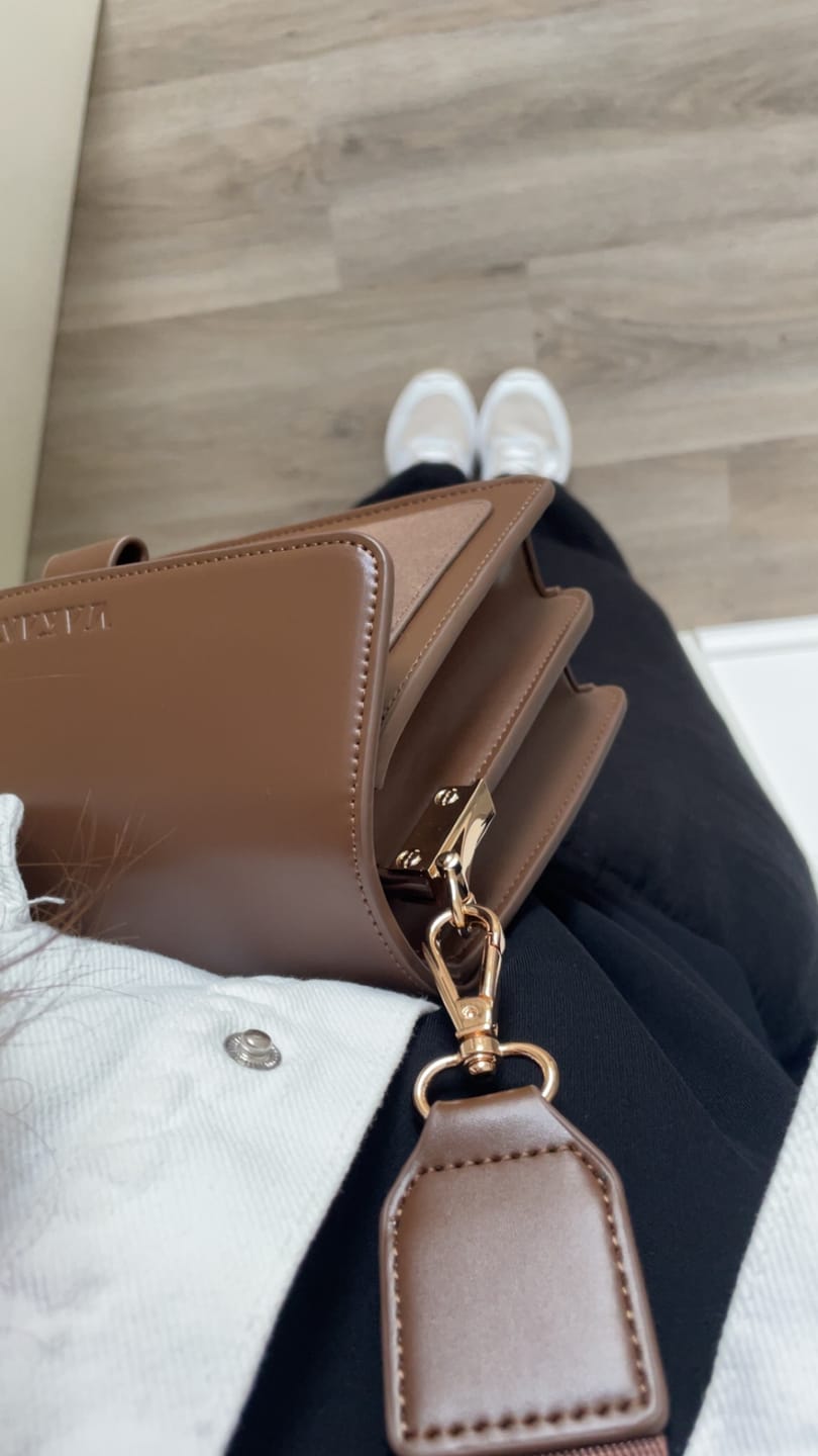 Customer photo review of VALDA - DARK BROWN