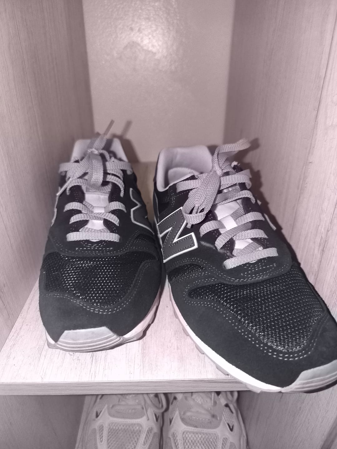 Customer photo review of Zapatilla New Balance 373 Hombre Negro