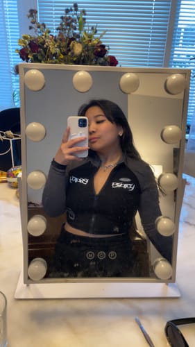 Customer photo review of Contrast long sleeve crewneck zip-up print crop top
