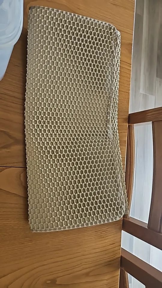 Customer photo review of Large Size Cat Litter Mat Advanced Honeycomb Double Layer Design