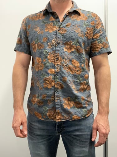 Customer photo review of Men's Vintage Floral Retro Button Up Blue Summer Holiday Short Sleeve Shirt